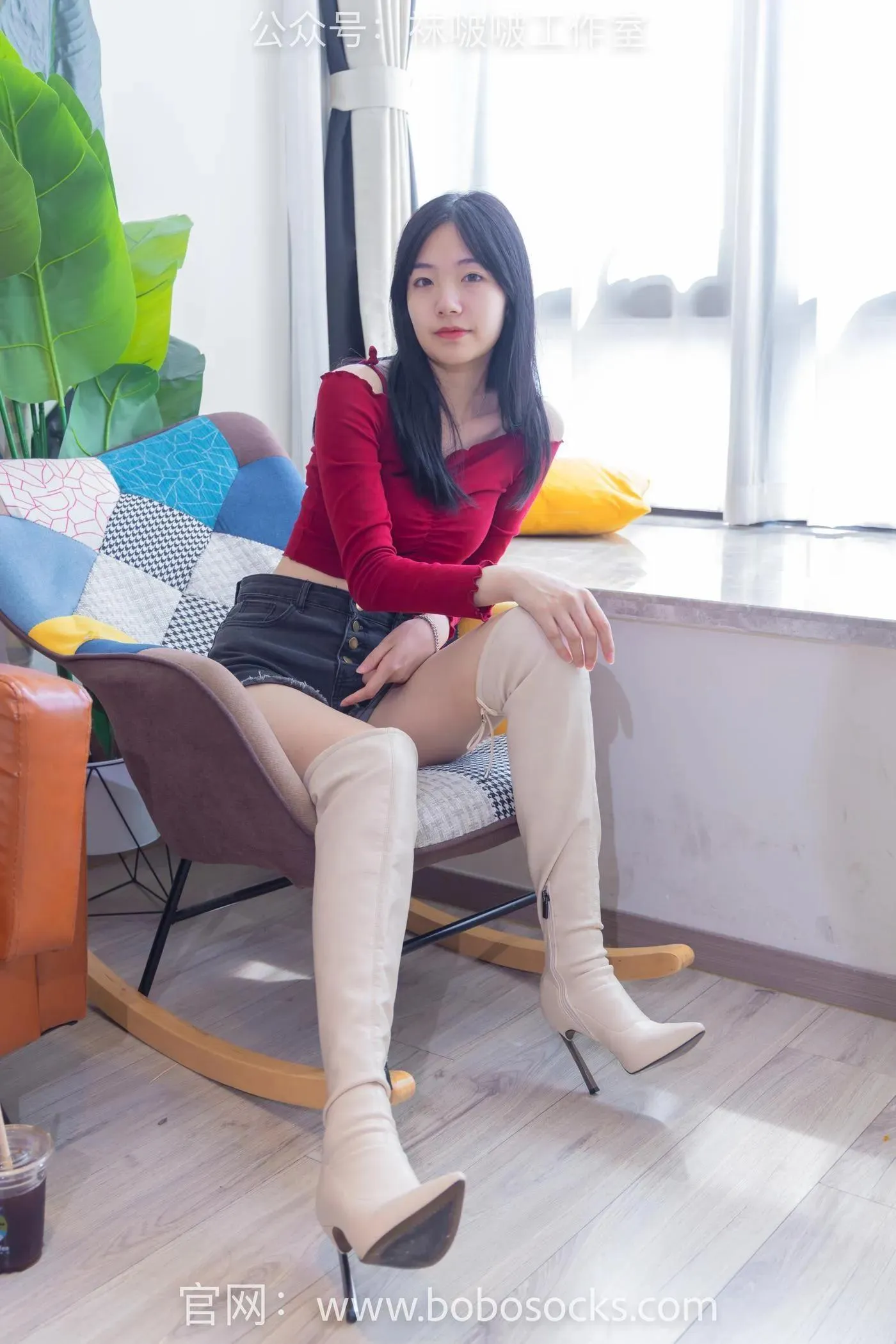 [BoBoSocks袜啵啵]NO.120 小甜豆-高跟长靴、白棉袜、裸足 [170P]插图7